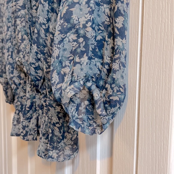 JOIE Louvre Silk Floral Top, Small - Picture 5 of 9
